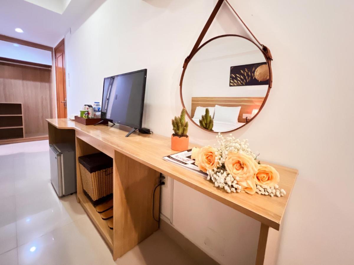 Olwen Hotel Нячанг Экстерьер фото
