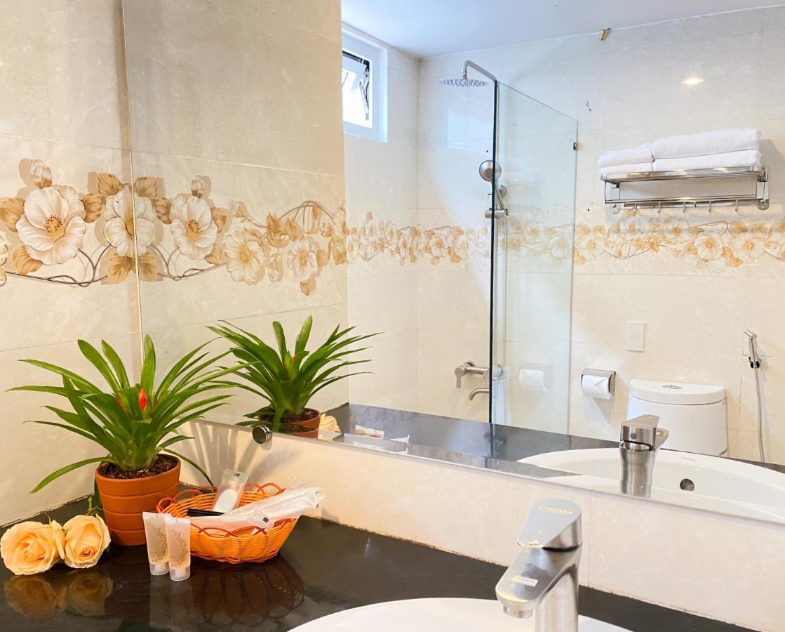 Olwen Hotel Нячанг Экстерьер фото